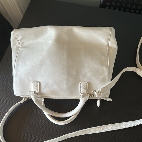 Large white GUESS shoulder bag - Picture 3 of 3